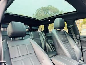 <span class=keywords><strong>Range</strong></span> <span class=keywords><strong>Rover</strong></span> <span class=keywords><strong>Evoque</strong></span> Modèle 2019 249PS Édition Jeunesse SUV 5 places Turbocompressé Automatique Voiture d'occasion couleur foncée Conduite à gauche Jantes R18 - Product Image 6