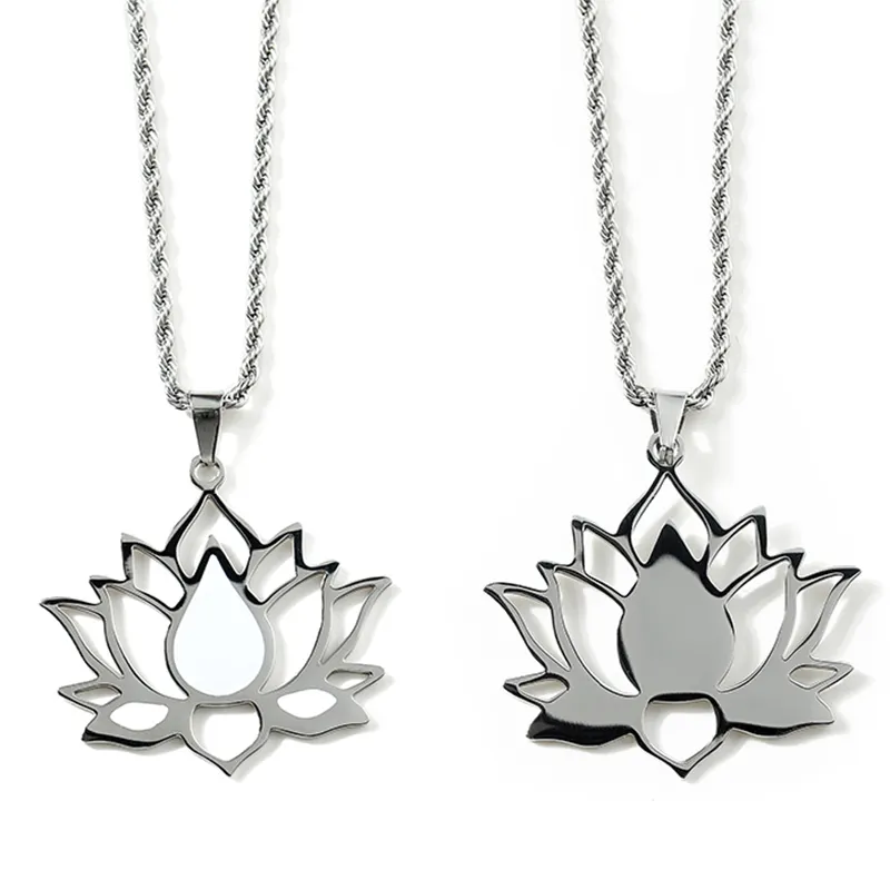 قلادة من الفضة مخصصة من المصنع للنساء والرجال تصميم جميل قلادة فضية ثنائية الأبعاد على شكل زهور للهدايا