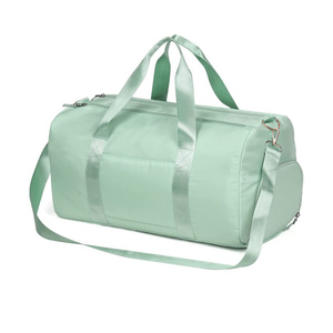 Bolsa de gimnasio portátil grande para deportes al aire libre, impermeable, almacenamiento de fin de semana, equipaje de viaje ligero con características duraderas - Product Image 1