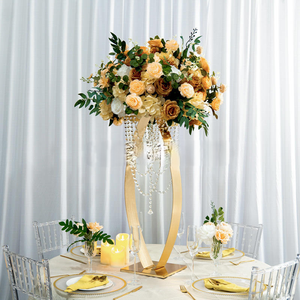 Elegante Soporte de Flores Dorado en Forma de Espiral para Decoración de Bodas y Fiestas - Product Image 6