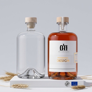 Botella de whisky nórdica redonda de 750 ml de vidrio de alta pureza con tapón de madera, base masiva, recipiente de vidrio extra transparente para licores, venta al por mayor - Product Image 1