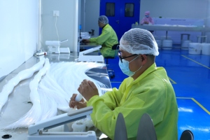 Selang Plastik Ekstrusi PTFE Multi <span class=keywords><strong>Lumen</strong></span> Persegi Fleksibel Tekanan Tinggi Presisi OEM untuk Medis - Product Image 6