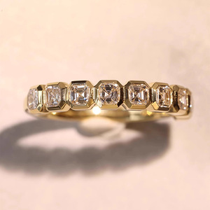 Anello Quadrato a Fascia Larga dal Design Semplice per Donne - Product Image 3