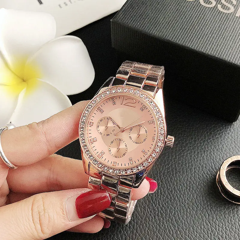 Die neuesten klaren Uhren mit Strass steinen de jolies montres femmes de luxe wasserdichte Armbanduhr PVD Gold Damen Trend uhr