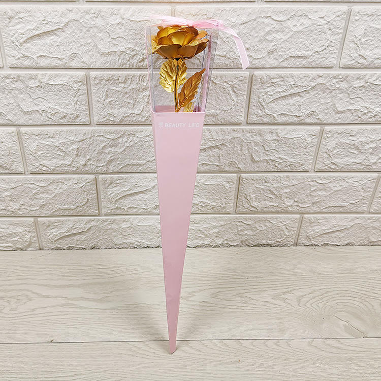 กุหลาบทองพร้อมกล่องสีชมพู