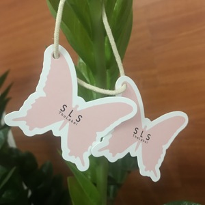 Bướm Hình Dạng Tùy Chỉnh Hình Dạng Đặc Biệt Tên Thương Hiệu Và Logo Quần Áo Nhãn Giấy Swing Thẻ Và Con Dấu Nhãn - Product Image 3