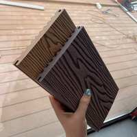 Planches de terrasse en composite WPC imitation teck 3D gaufré, écologiques, ignifuges, à double verrouillage, pour cour extérieure – Vente en gros