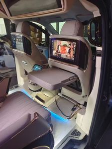 Mesa Plegable Multiusos con Pantalla de 10.1 Pulgadas para Modelos Mercedes Vito Clase V, se Instala en los Respaldos de los Asientos - Product Image 4