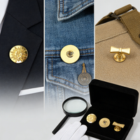 Insignia Metálica de Aleación de Zinc con Logotipo en Relieve 3D Personalizada, Impermeable, Ecológica, con Puntas para Coser en Bolsos y Carteras, Venta al Por Mayor OEM