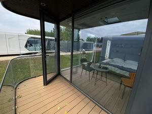 Villa capsule spatiale préfabriquée de luxe moderne et design de mode pour bureaux avec système intelligent et conteneur en acier - Product Image 4