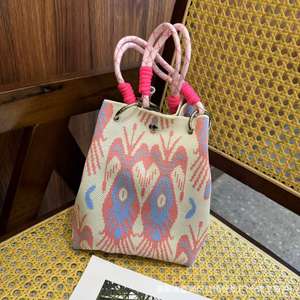 Bolso de mano suave de diseñador de tendencias 2025 <span class=keywords><strong>para</strong></span> mujer, nueva colección de gran capacidad, mercados en línea de moda populares <span class=keywords><strong>para</strong></span> damas - Product Image 2