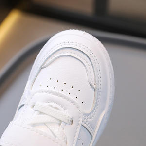 Chaussures de sport pour enfants Printemps Automne Ultra légères Semelle solide Bébé Fille Garçon Loisirs Quotidiens Velcro Blanc Cuir artificiel EVA - Product Image 4