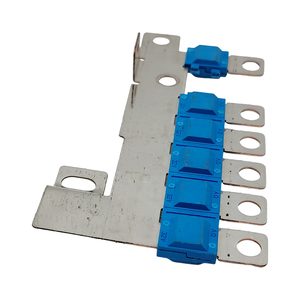 Boîte à fusibles de circuit de <span class=keywords><strong>batterie</strong></span> de haute qualité 6R0937623 compatible avec <span class=keywords><strong>Skoda</strong></span> Octavia Rapid <span class=keywords><strong>Fabia</strong></span> VW Bora - Product Image 5