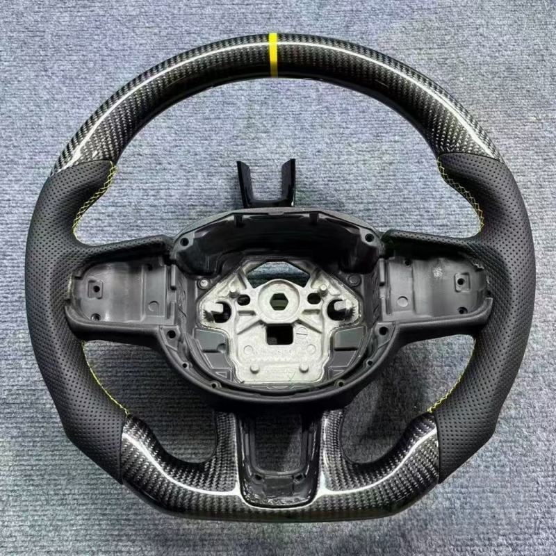 พวงมาลัยคาร์บอนไฟเบอร์สีดำ