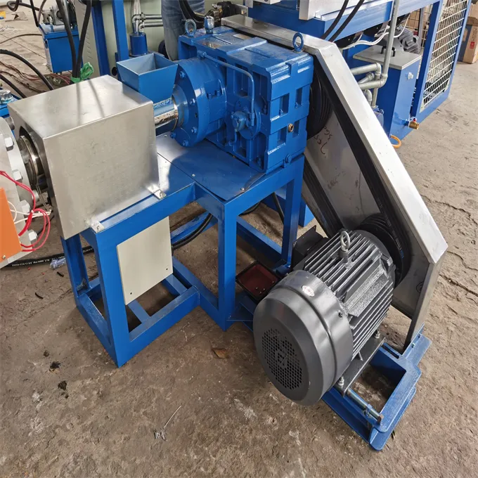 Macchine Kailong KL-500 PE PP HDPE LDPE LLDPE Raffreddamento ad Acqua Brace Granulazione Linea di 250-300kg/h PP PE granulazione linea