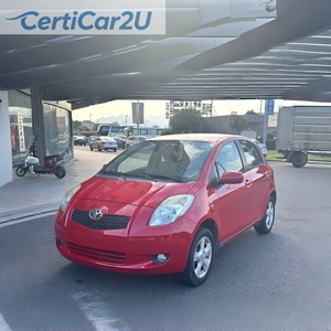 Toyota Yaris 1.6E Comfort Auto 2009, práctico hatchback compacto, confiable y eficiente en combustible, perfecto para la ciudad. - Product Image 1
