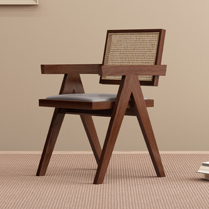 <span class=keywords><strong>Chaise</strong></span> de salle à manger <span class=keywords><strong>en</strong></span> bois massif de <span class=keywords><strong>noyer</strong></span> moderne avec accoudoirs <span class=keywords><strong>en</strong></span> rotin de style Wabi-Sabi Chandigarh pour la maison, l'appartement, les salles à manger - Product Image 4