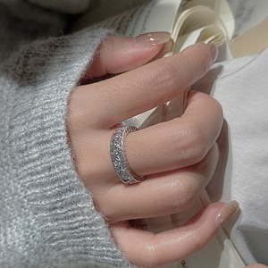 Bague en argent pur S925 brossé en forme de cœur, romantique, vintage, plaquée or 18 carats, incrustée de zircon ouvert, design simple et original - Product Image 2