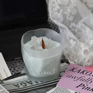 Bougie parfumée LANJO artisanale en verre torsadé, infusée de pierres précieuses, biologique, écologique, de luxe pour Diwali, fête des mères - Product Image 5