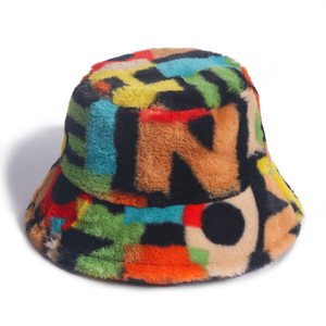 Chapeau Bob de <span class=keywords><strong>Luxe</strong></span> Tendance en Fausse Fourrure Douce et Chaude pour l'Hiver, Modèle OEM, Vente en Gros - Product Image 3