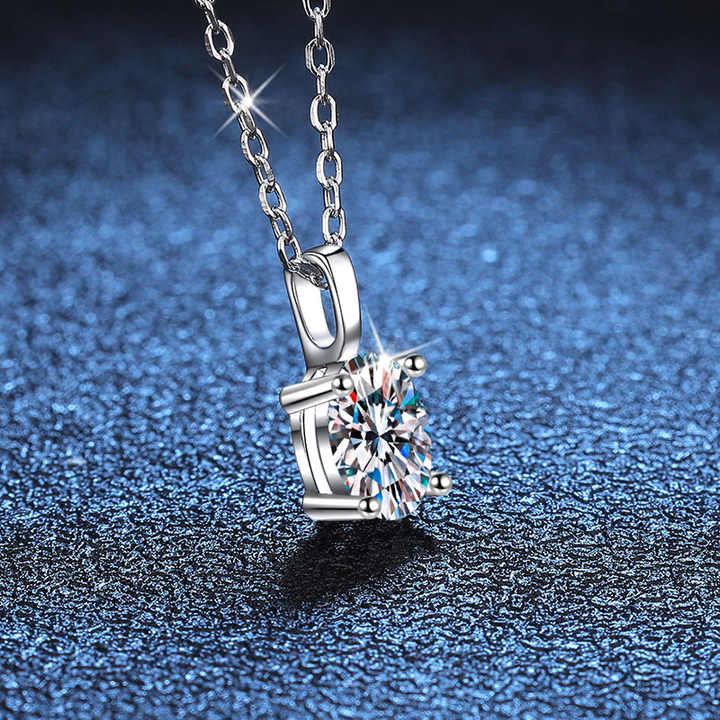Heart-to-heart Connection - A Fashionable And Luxurious Diamond Jewelry Pendant Set With 1-carat Moissan Diamond S925 Sterling Silver And Platinum Plating