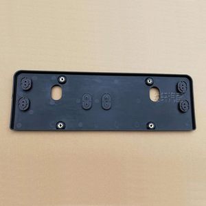 Marco de matrícula de plástico de 175 mm con abrazadera para Volkswagen Touareg, Beetle, UP, Seat 5M0807287B - Product Image 3