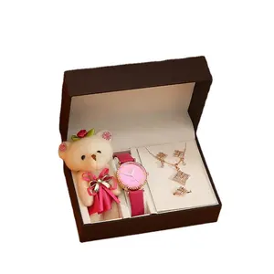 Item terlaris set hadiah perusahaan gelang jam tangan boneka toko acara perusahaan untuk merayakan set hadiah liburan