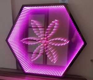 Espejo Triangular <span class=keywords><strong>Infinito</strong></span> Moderno y Económico de Venta Directa de Fábrica, Decoración de Pared con Cambio de Color LED, Diseño Geométrico RGB con Efecto de Túnel 3D - Product Image 1