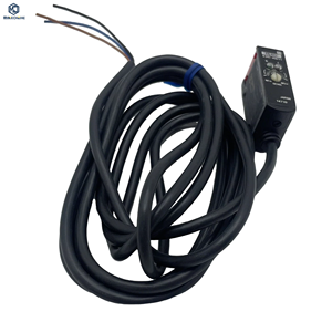 Amplificateur E3S-AD11 d'origine neuf avec capteur photoélectrique à réflexion diffuse intégré, en plastique, garantie 1 an - Product Image 1
