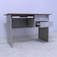 Vente en gros de meubles de bureau à domicile design moderne à bas prix table d'étude de bureau d'ordinateur pour le personnel avec tiroir verrouillé