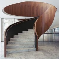Marche de marche en marbre/quartz de qualité prédécoupée, design d'escalier incurvés pour escaliers en marbre blanc à usage domestique, nouveauté