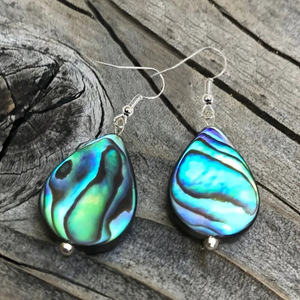 Boucles d'oreilles irrégulières en forme de goutte d'eau avec coquillages simulés pour femmes, bijoux texturés tendance - Product Image 1