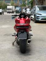 Scooter Maxi Hon1daa DN-01 700cc V-Twin Rouge d'occasion, moto de tourisme unique avec une vitesse maximale supérieure à 80 km/h