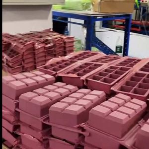 <b>Ice</b> Cube Tray Large Size Silicone Giant <b>Ice</b> <b>Maker</b> Silicone Cube Trays Large Square <b>Ice</b> Molds with Lid Reusable <b>Maker</b> - Product Image 6
