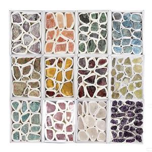 Coffrets de <span class=keywords><strong>Pierres</strong></span> Naturelles de Guérison en Cristal, Vente Chaude, Différents <span class=keywords><strong>Minéraux</strong></span> Bruts pour Cadeau - Product Image 1