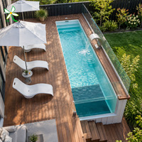 Piscine hors sol en fibre de verre, structure modulaire préfabriquée en FRP, aspect bois, pour terrasse d'hôtel, jacuzzi extérieur.