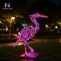 Sculpture lumineuse 3D NUOWEI GLOWZ en forme de héron, LED à changement de couleur, étanche, en fer forgé, pour zoo, jardin botanique, parc à thème, Noël nocturne