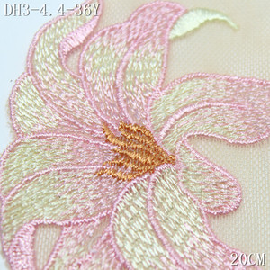 Thêu Ren Nhà Máy Thân Thiện Với Môi Khỏa Thân Lưới Thêu Lily Hoa Mô Hình 20Cm Chiều Rộng Voile Ren Trim Cho Phụ Nữ Của Quần Áo - Product Image 4