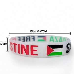 Bracelets en silicone personnalisés avec drapeau et textes gravés, couleur remplie, conception gratuite - Product Image 4