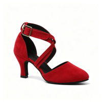 Chaussures de danse pour femmes, daim de vache rouge, double bride croisée, talon moyen, semelle en daim, chaussures de danse latine à boucle