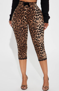 Lässige High Rise <span class=keywords><strong>Capri</strong></span> hose für Damen mit elastischem Bund mit Leoparden muster und elastischem Bund Flare Legging Atmungsaktives Design - Product Image 2