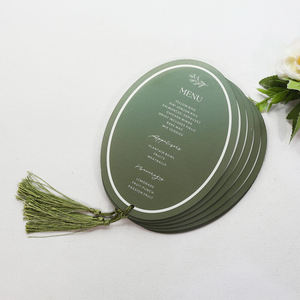 Échantillon gratuit Cartes de menu en acrylique transparent imprimées de couleur vert foncé élégante avec pompon pour la décoration de fête et de restaurant - Product Image 4