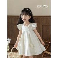 YOEHYAUL X4392 Robes d'été personnalisées de haute qualité pour filles, robes blanches pour filles, fleurs 3D, papillon élégant, robe en satin pour bébé fille, douce