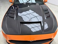 Capot en fibre de carbone de style TF de haute qualité pour Ford Mustang 2018-2023, amélioration du capot moteur en fibre de carbone