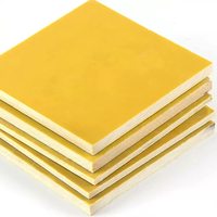 Plaque en fibre de verre époxy G10 FR4 à haute résistance diélectrique pour pièces usinées CNC