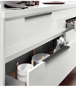 Manijas Modernas de Aleación de Aluminio Doradas para Puertas de Armario, Montaje Lateral Oculto para Cajones de Cocina, Dormitorio y Armarios - Product Image 6