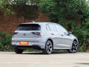 Volkswagen <span class=keywords><strong>Golf</strong></span> 300TSI R Line <span class=keywords><strong>7</strong></span> vitesses DCT Euro VI 2026 – Nouveaux véhicules à vendre – Performances sportives – Global Auto Trade - Product Image 5