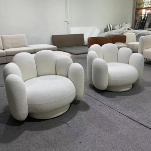 Chaises longues de salon design personnalisées Chaise de loisirs à bras en tissu teddy blanc - Product Image 4