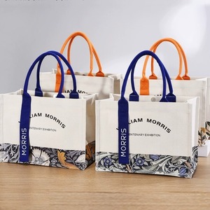 תיק בד אקולוגי, עמיד ואופנתי עם הדפס לוגו בהתאמה אישית, ידית ארוכה ודוגמא עם אותיות לשימוש חיצוני - Product Image 1