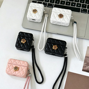 เคส AirPods ลายดอกคามิลเลียสุดหรู พร้อมสายคล้องมือ หนังคุณภาพพรีเมียมแบบเย็บลาย ป้องกันแรงกระแทก เป็นมิตรต่อสิ่งแวดล้อม สำหรับผู้หญิง - Product Image 6
